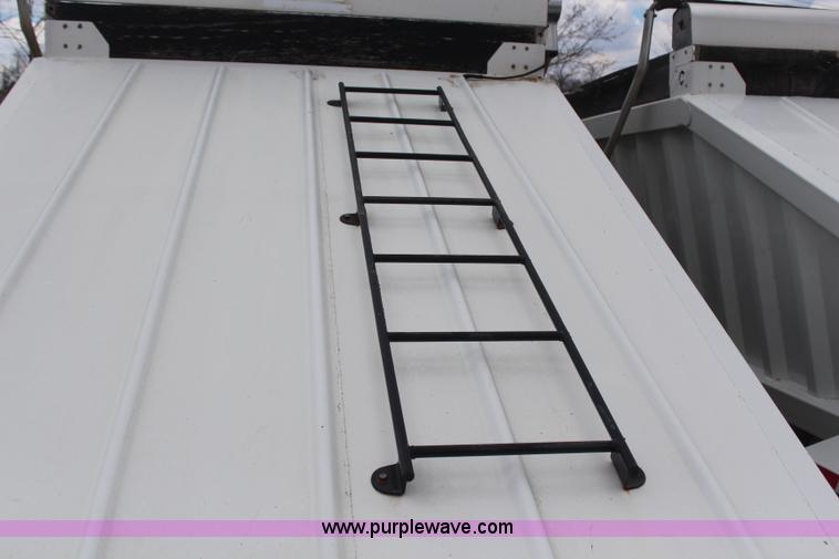 image for item H6160 2007 Construction Trailer Specialist, Inc. BDT-40 belly dump trailer