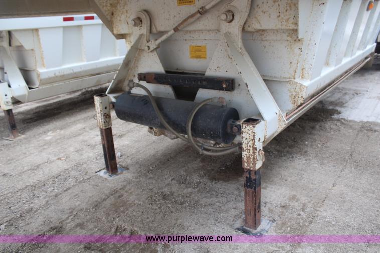 image for item H6160 2007 Construction Trailer Specialist, Inc. BDT-40 belly dump trailer