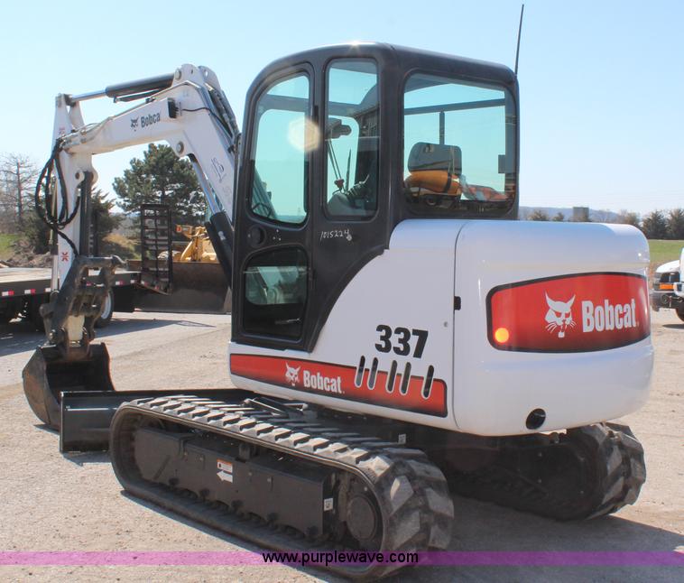 image for item H6169 2008 Bobcat 337G compact excavator