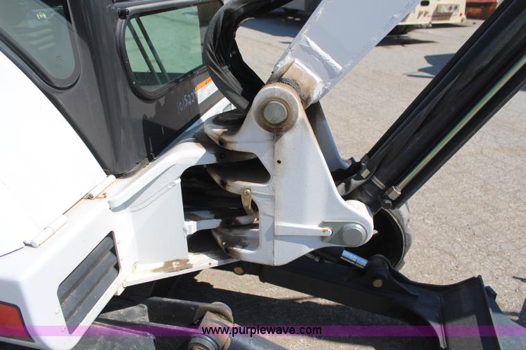 image for item H6169 2008 Bobcat 337G compact excavator
