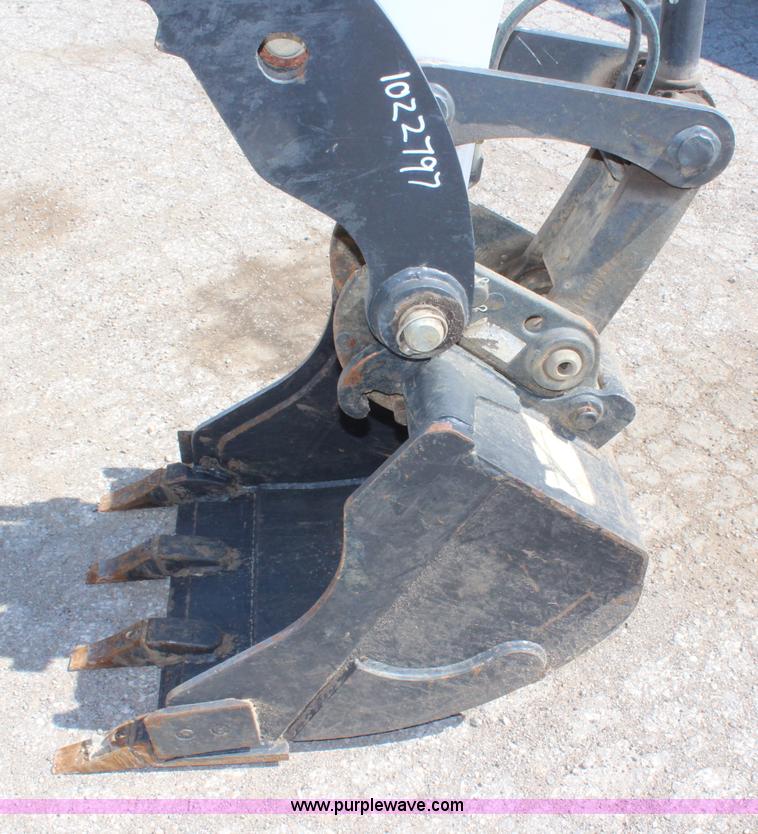 image for item H6169 2008 Bobcat 337G compact excavator