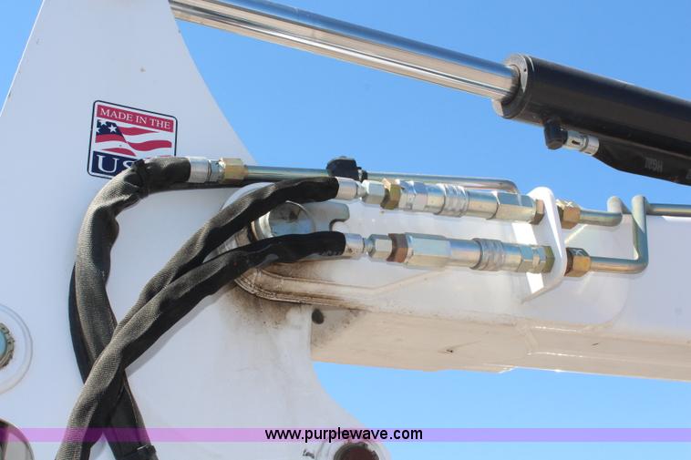 image for item H6169 2008 Bobcat 337G compact excavator