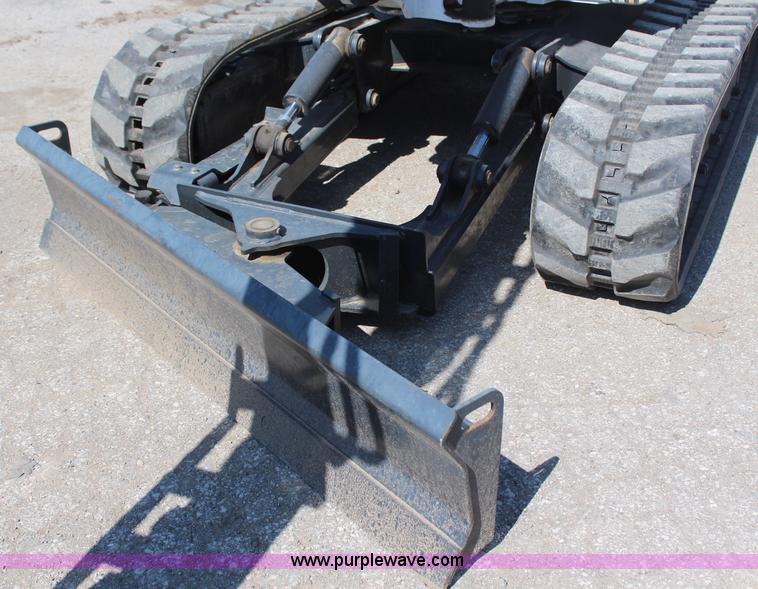 image for item H6169 2008 Bobcat 337G compact excavator