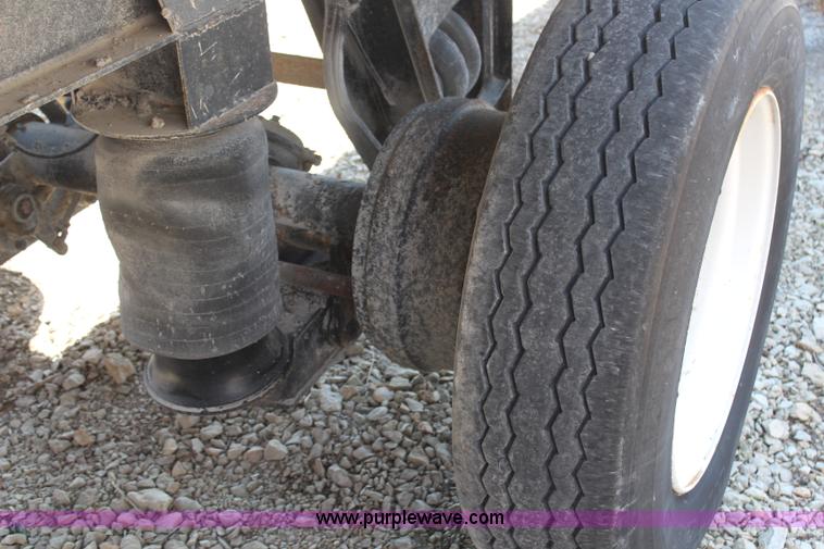 image for item H6177 1986 Hobbs end dump trailer