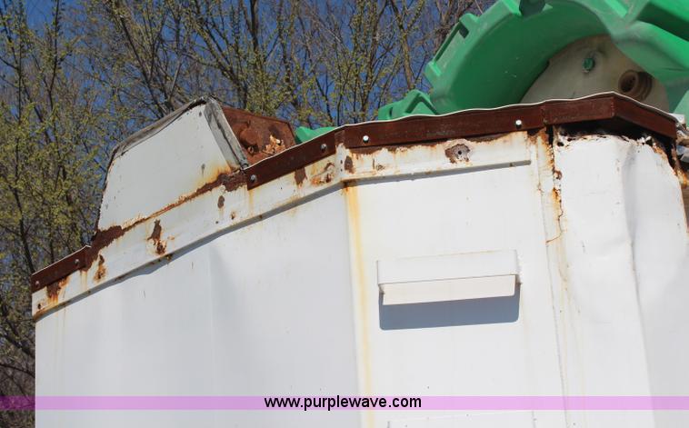image for item H6177 1986 Hobbs end dump trailer