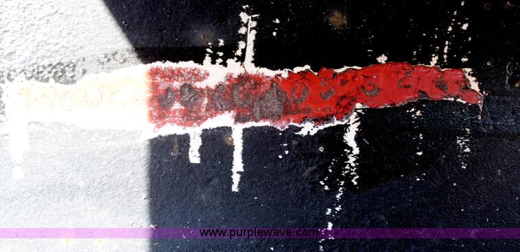 image for item H6177 1986 Hobbs end dump trailer