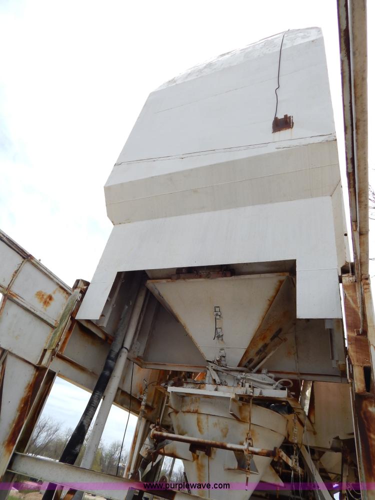 image for item I1012 Rexnord 100 portable concrete batch plant