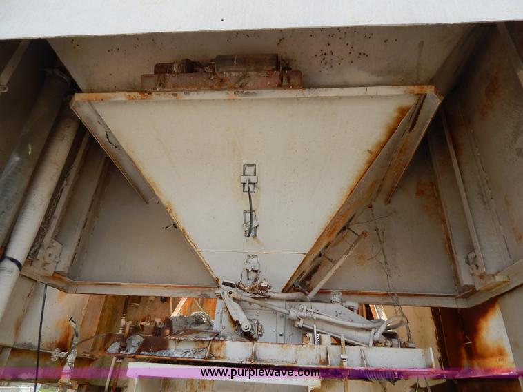 image for item I1012 Rexnord 100 portable concrete batch plant