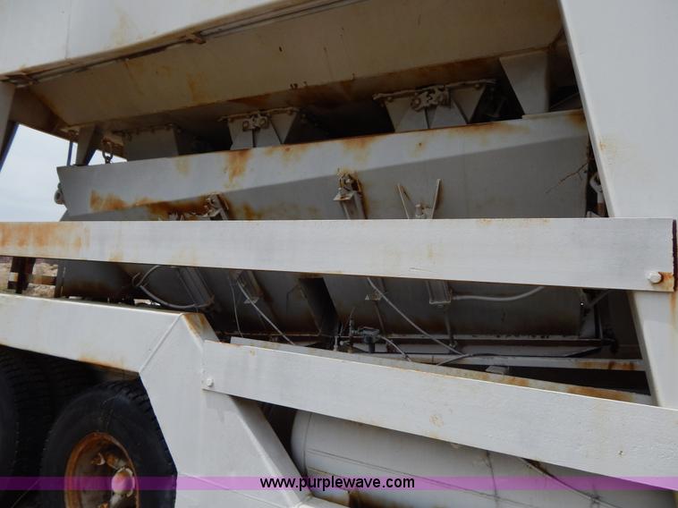 image for item I1012 Rexnord 100 portable concrete batch plant