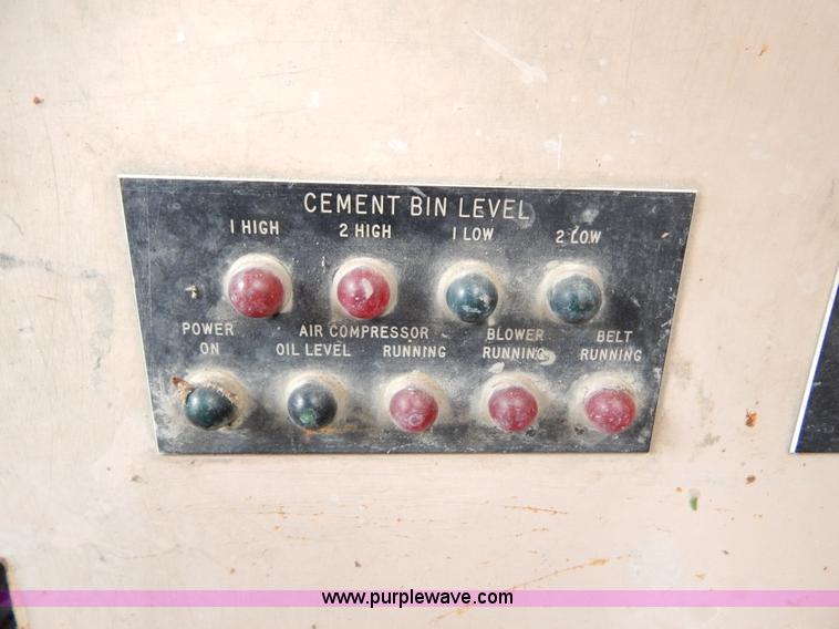 image for item I1012 Rexnord 100 portable concrete batch plant