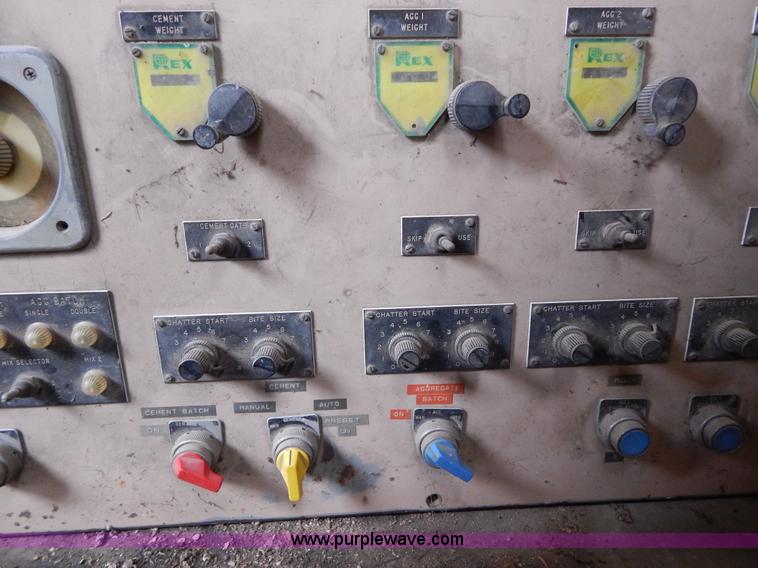 image for item I1012 Rexnord 100 portable concrete batch plant