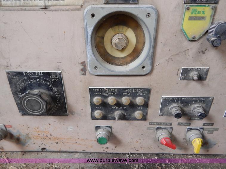 image for item I1012 Rexnord 100 portable concrete batch plant