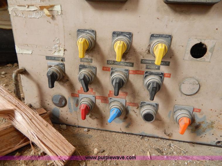 image for item I1012 Rexnord 100 portable concrete batch plant