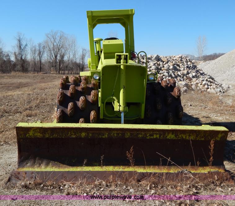 image for item I1173 Raygo Ram 45 articulated compactor