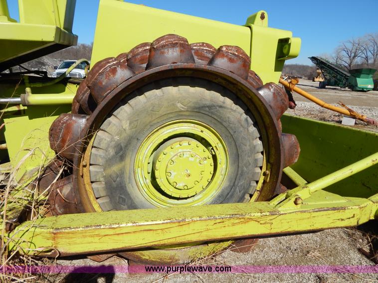 image for item I1173 Raygo Ram 45 articulated compactor