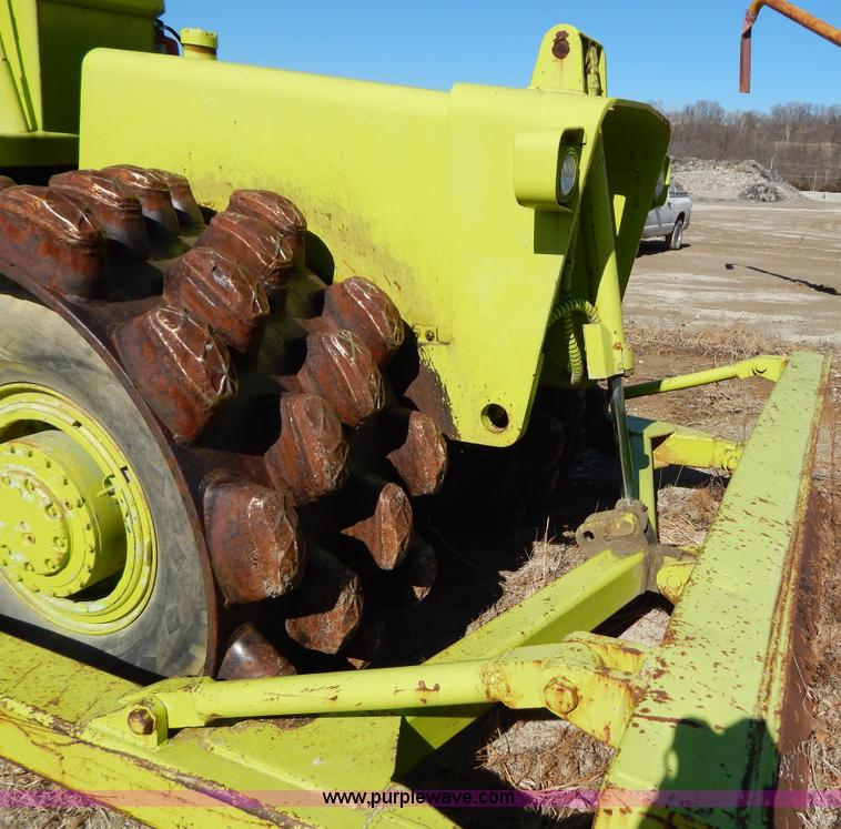 image for item I1173 Raygo Ram 45 articulated compactor