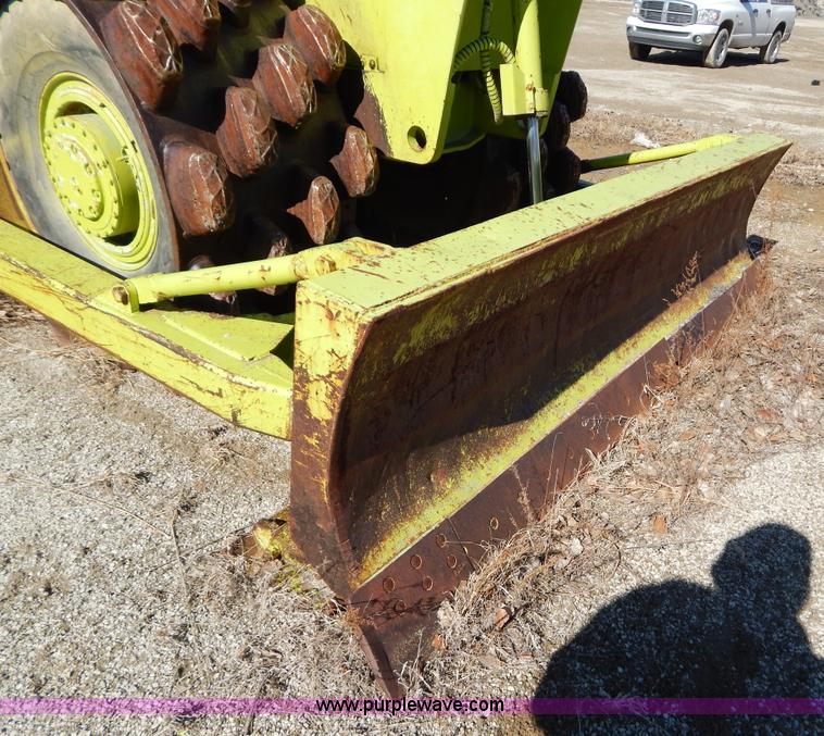 image for item I1173 Raygo Ram 45 articulated compactor