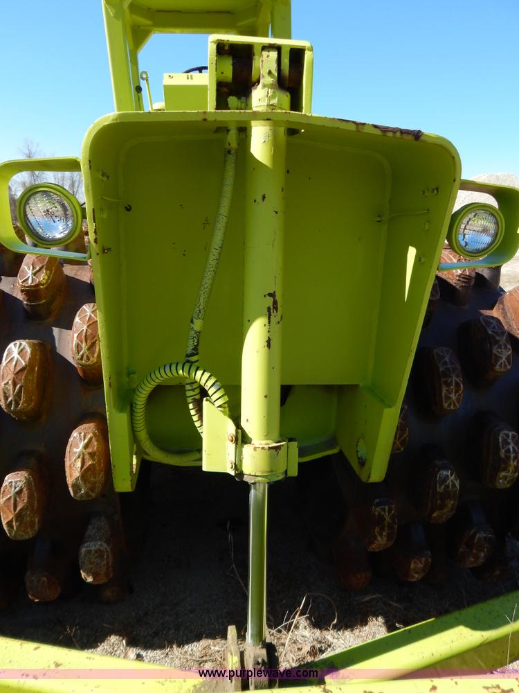 image for item I1173 Raygo Ram 45 articulated compactor