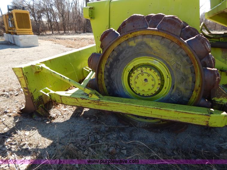 image for item I1173 Raygo Ram 45 articulated compactor