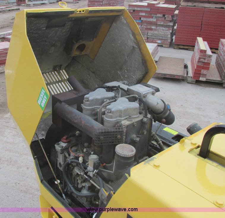 image for item I2727 2003 Multiquip Rammax trench compactor