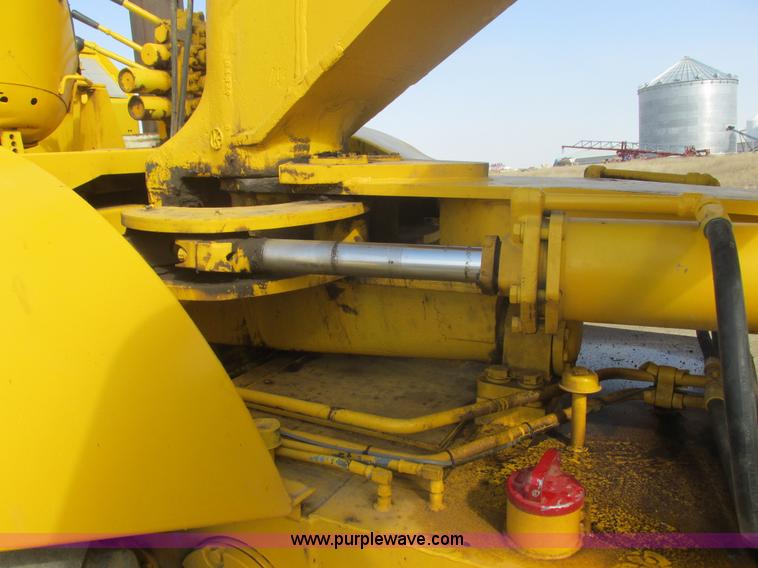 image for item I2739 1967 Allis Chalmers 260 scraper