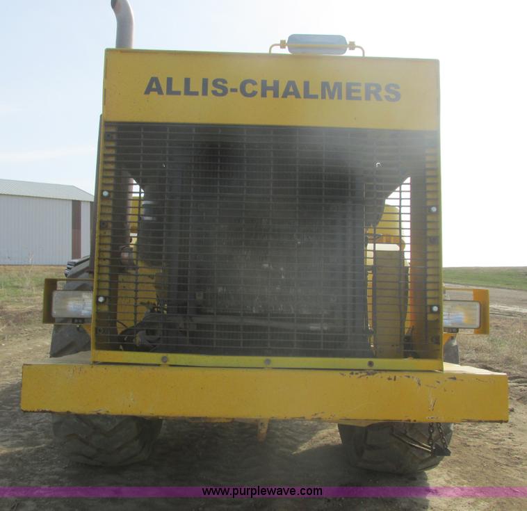 image for item I2739 1967 Allis Chalmers 260 scraper