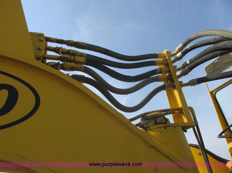 image for item I2739 1967 Allis Chalmers 260 scraper