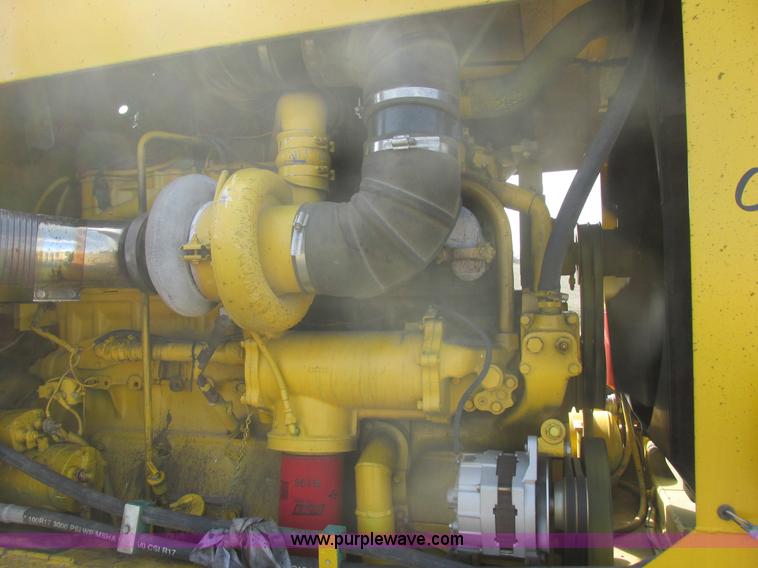 image for item I2739 1967 Allis Chalmers 260 scraper