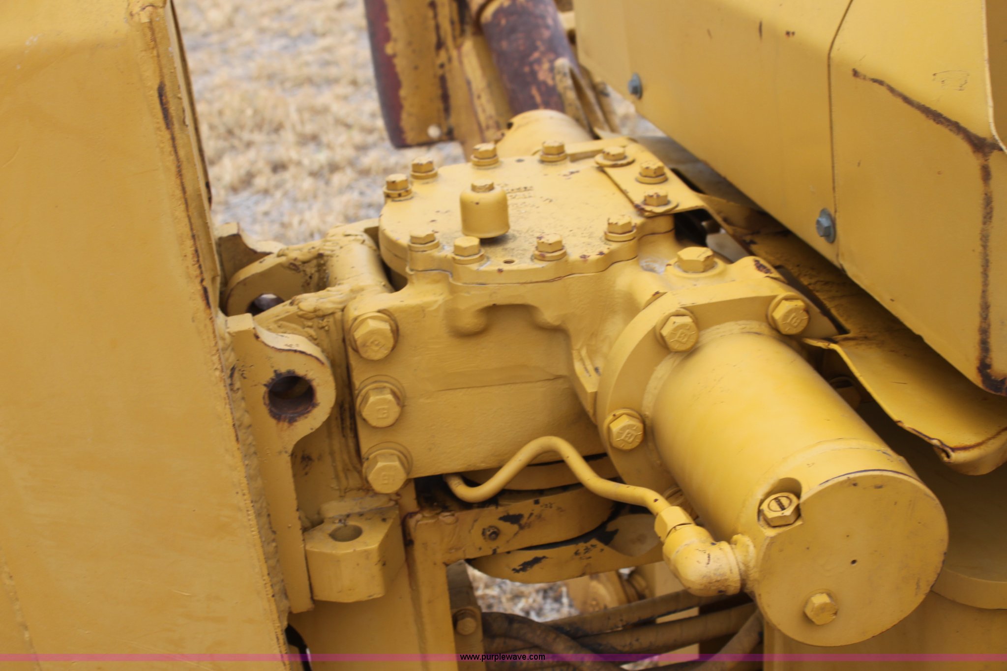 1979 Caterpillar 931 track loader with backhoe attachment in Conway