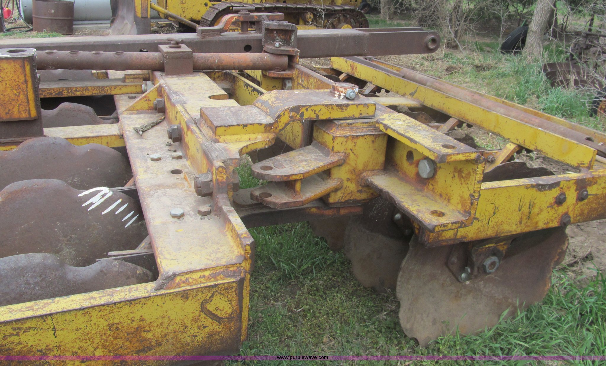 Rome offset disk plow in Larned, KS Item I7100 sold Purple Wave