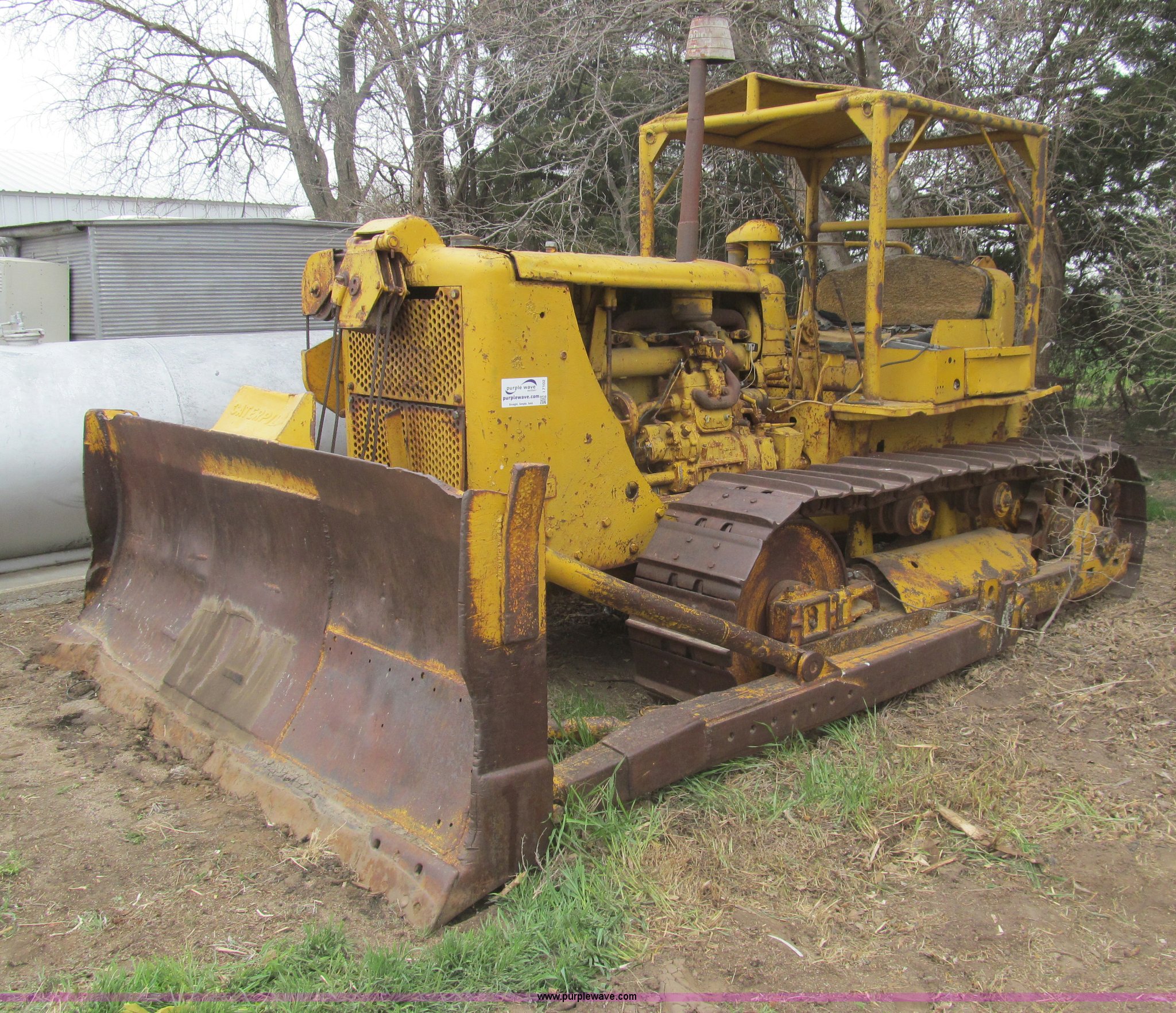 Caterpillar D7 dozer Item I7102 SOLD! May 15 Aggregate a...