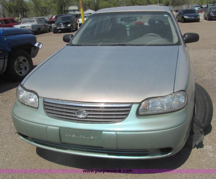 image for item I7077 1999 Chevrolet Malibu LS