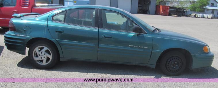 image for item I7079 1999 Pontiac Grand AM SE