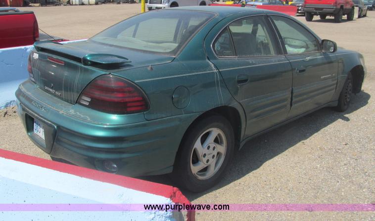 image for item I7079 1999 Pontiac Grand AM SE