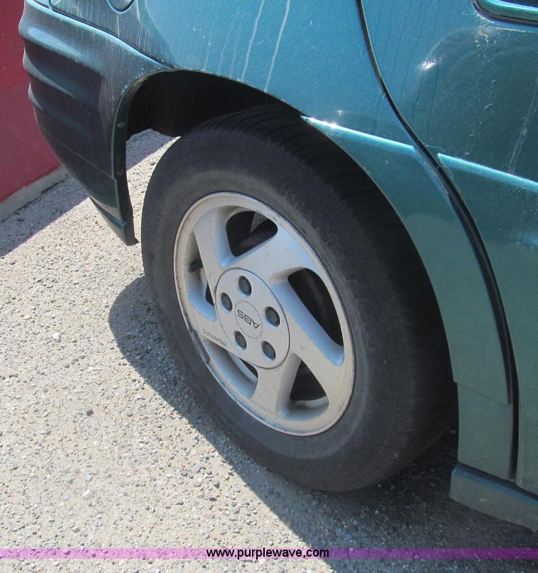 image for item I7079 1999 Pontiac Grand AM SE