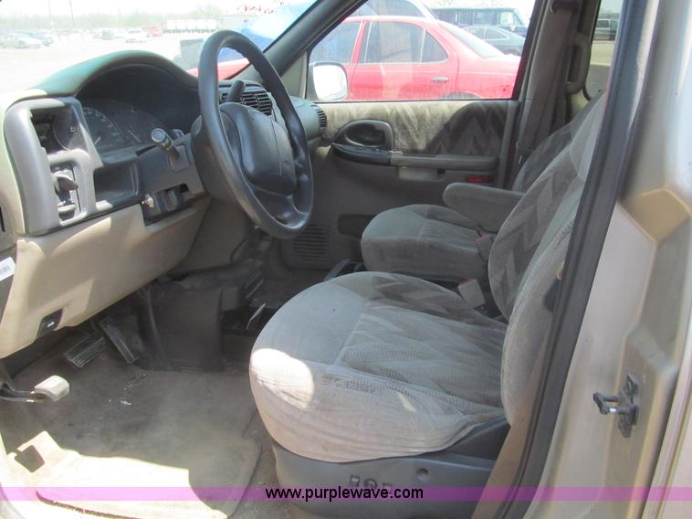 image for item I7080 1999 Chevrolet Venture