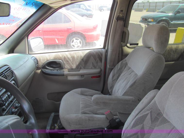 image for item I7080 1999 Chevrolet Venture