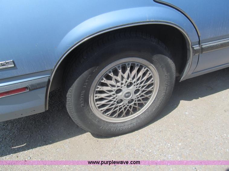 image for item I7085 1991 Buick LeSabre Custom