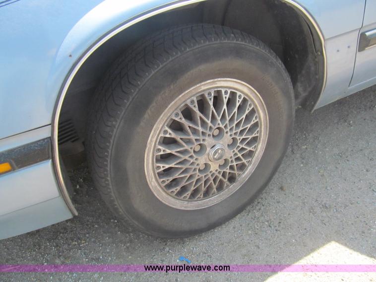 image for item I7085 1991 Buick LeSabre Custom