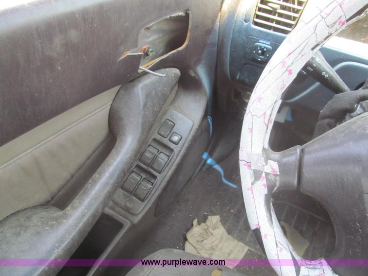 image for item I7086 1996 Toyota Camry DX