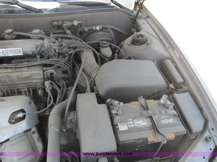 image for item I7086 1996 Toyota Camry DX