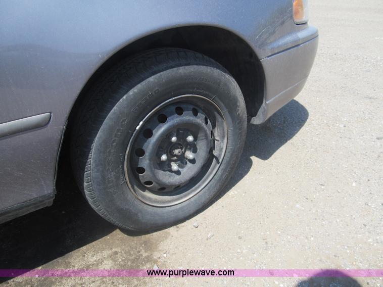 image for item I7086 1996 Toyota Camry DX