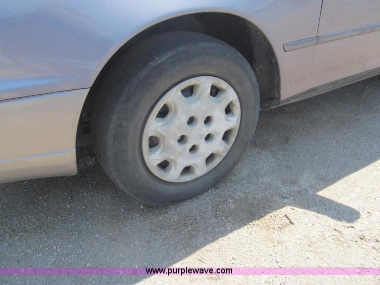 image for item I7086 1996 Toyota Camry DX