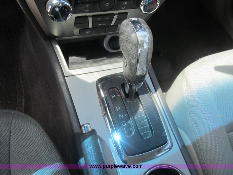 image for item I7109 2011 Ford Fusion I4