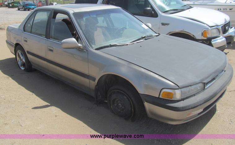 image for item I7110 1991 Honda Accord EX