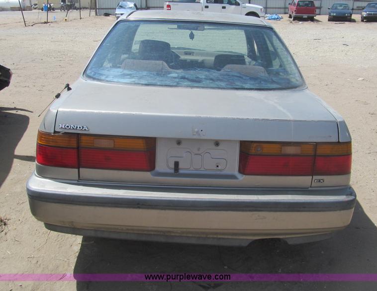 image for item I7110 1991 Honda Accord EX