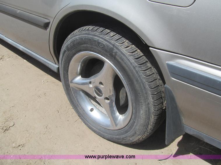 image for item I7110 1991 Honda Accord EX