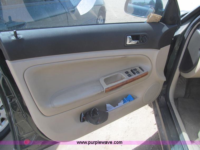 image for item I7111 1998 Volkswagen Passat GLS