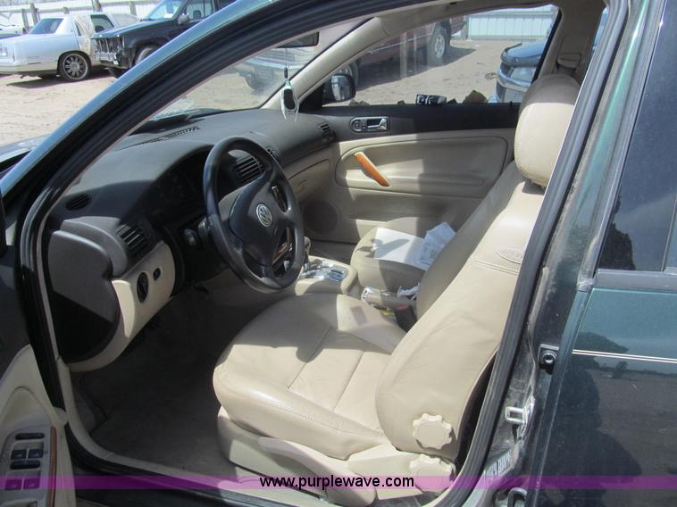 image for item I7111 1998 Volkswagen Passat GLS