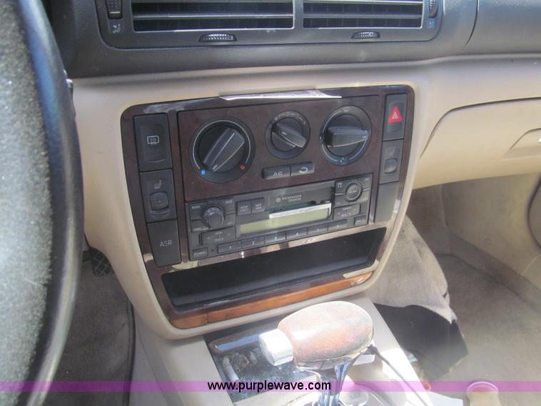 image for item I7111 1998 Volkswagen Passat GLS